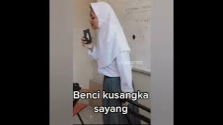 NIA LIDA - Nyanyi 'benci kusangka sayang' pas masih seragam SMA ☺