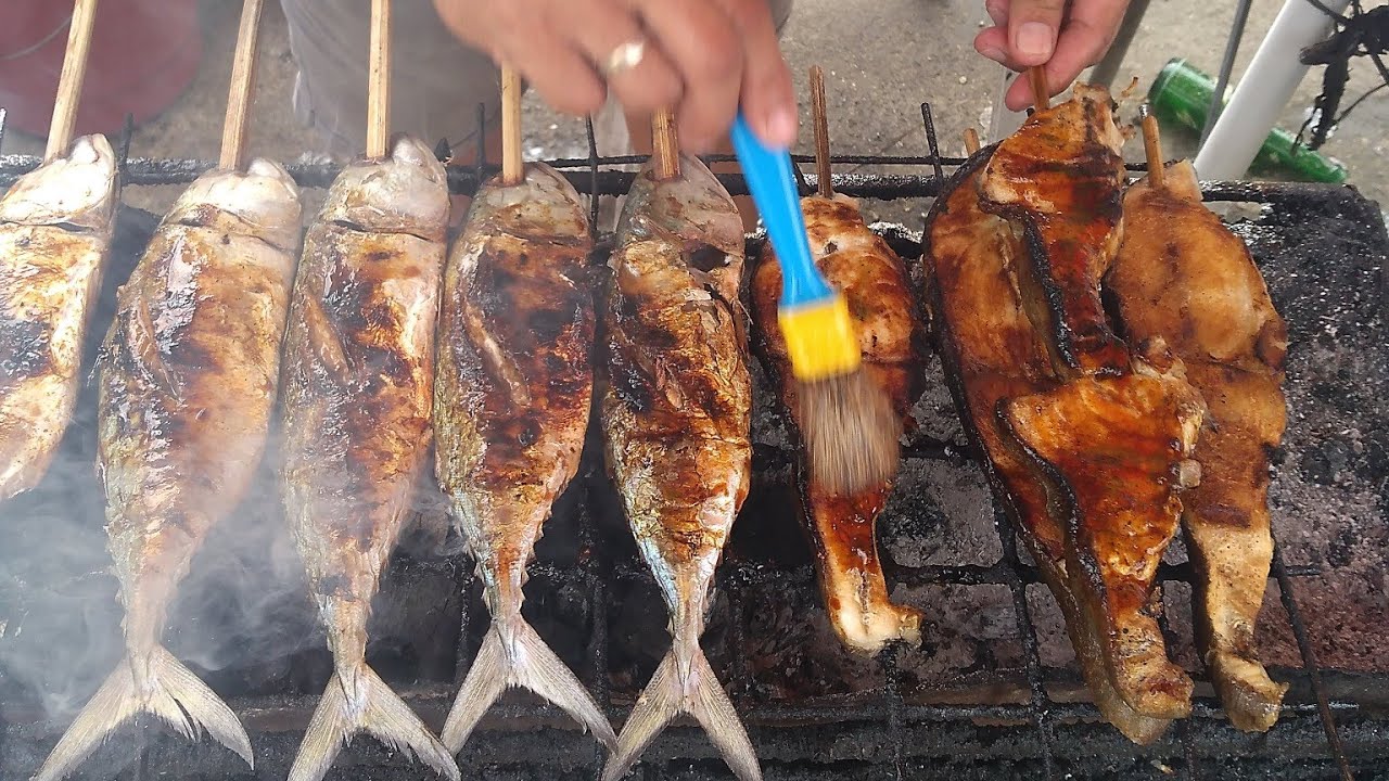 Delicious famous grilled fish in cebu - street food 