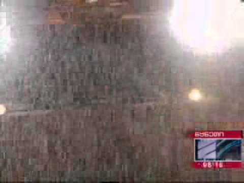 თბილისს შემოერთებულ დასახლებებში გზის საფარზე მარილის დაყრა დაიწყო