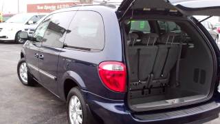 2005 Chrysler Town & Country touring 4dr minivan Dekalb IL near Big Rock IL.