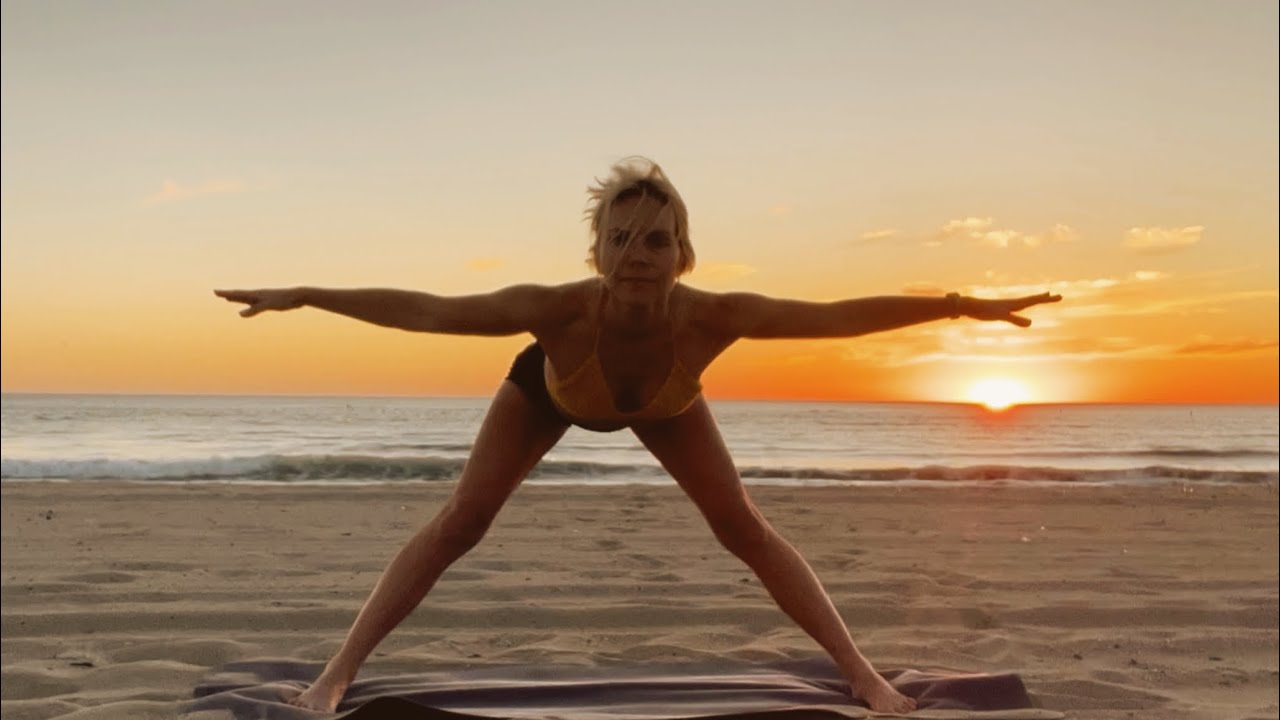 25 Minute Sunset Cardio Pilates Tone Your Body & Strengthen Your Mind ...