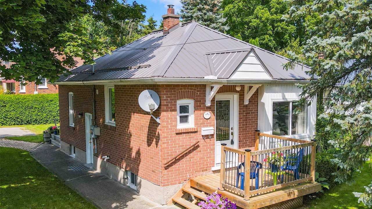 122 Glenelg Street West - Lindsay, Ontario