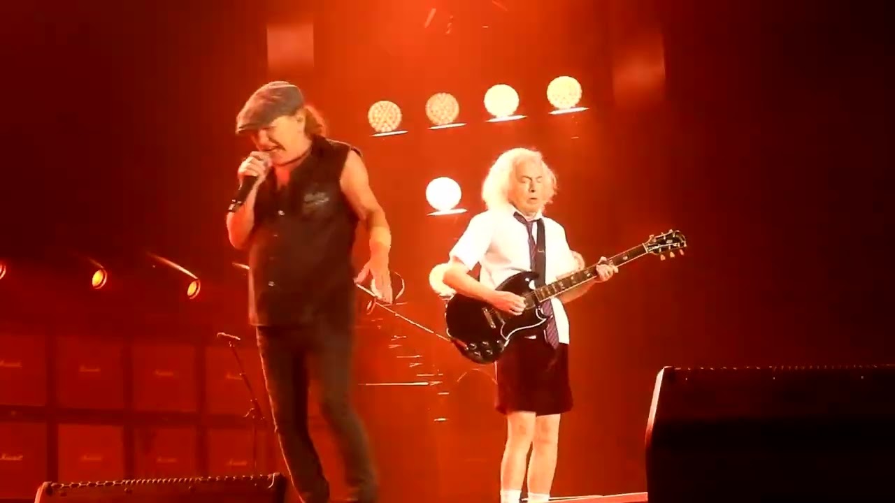 AC/DC - Power Up Tour em São Paulo, 4 de Março 2026 | Stiff Upper Lip