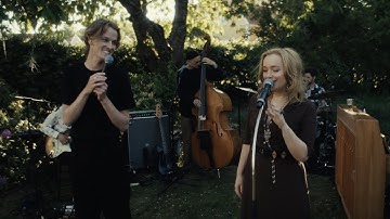 Isak Danielson & Lisa Ekdahl - Vem Vet? (live) | Sunday Sessions, S3 EP1