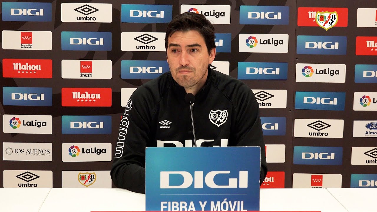 Andoni Iraola en la previa del Villarreal - Rayo Vallecano - YouTube
