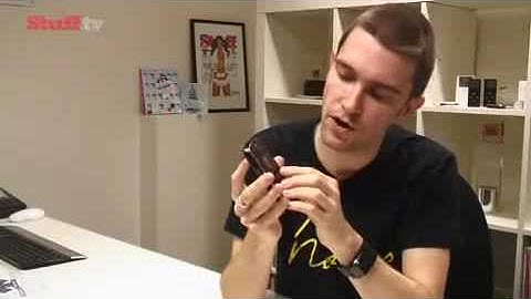 YouTube Blackberry Curve 8900 video review from Stuff tv