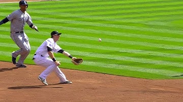 SD@COL: LeMahieu makes glove flip, Ynoa barehands it