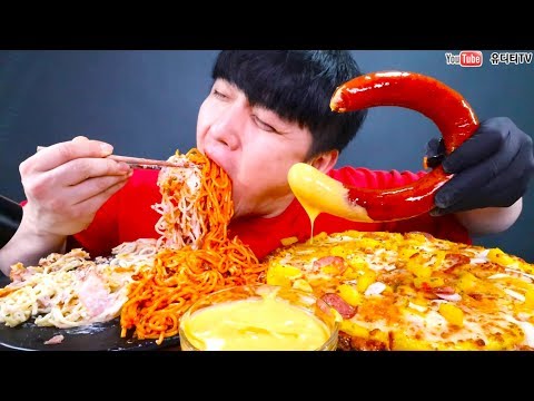 ASMR <strong>Domino</strong>&amp;#39;s Christmas Edition <strong>Pizza</strong> &amp;amp; CHEESE SPAGETTI &amp;amp; KIELBASA SAUSAGE 도미노 크리스마스한정피자