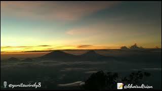 Juni dan Pundaknya (Khirul Trian)