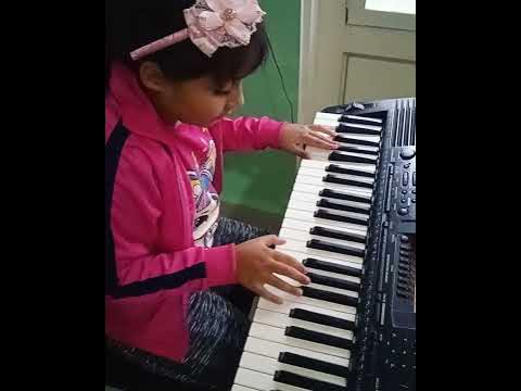 VÍDEO: Menino de oito anos chama a atenção tocando sucessos da música  clássica no piano, Caruaru e Região