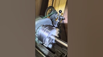 Turning a shaft on the old Atlas 10"