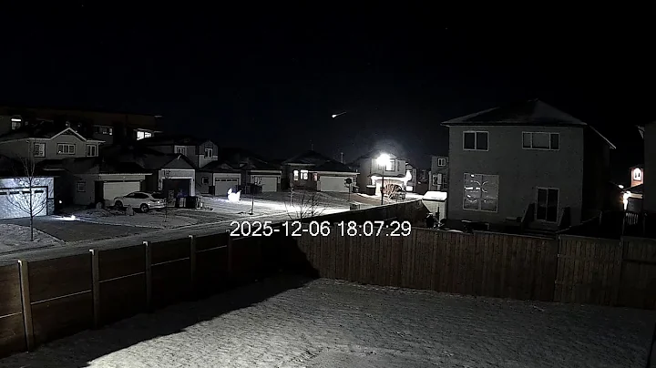 Satellite reentry 2025 12 06 1807 (Starlink 3322)