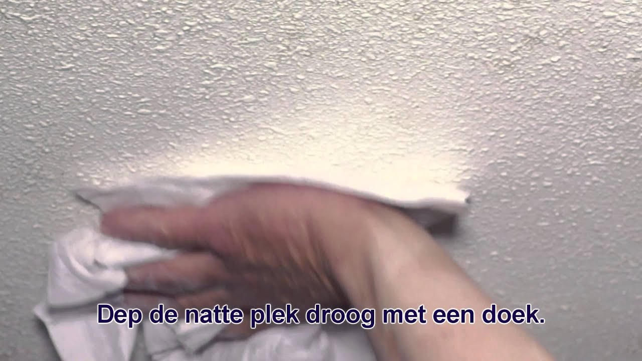 Schimmels badkamerplafond verwijderen - YouTube Schimmels badkamerplafond verwijderen - YouTube