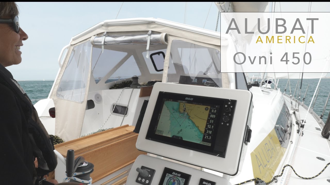 ⁣Tour the newest Ovni 450 Classic by Alubat