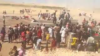 لحضة الهروب الايزيدين  في شنكال  3/8/2014  لحضة هجوم الاسلام على شنكال