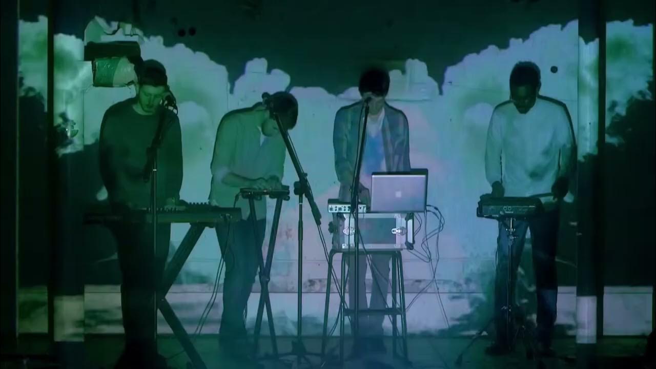 Rivers & Robots - Fall Down (slowed + reverb) Rivers & Robots - Fall Down (slowed + reverb)