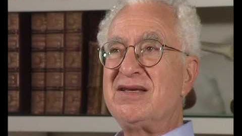 Murray Gell-Mann - Symmetry schemes (86/200)