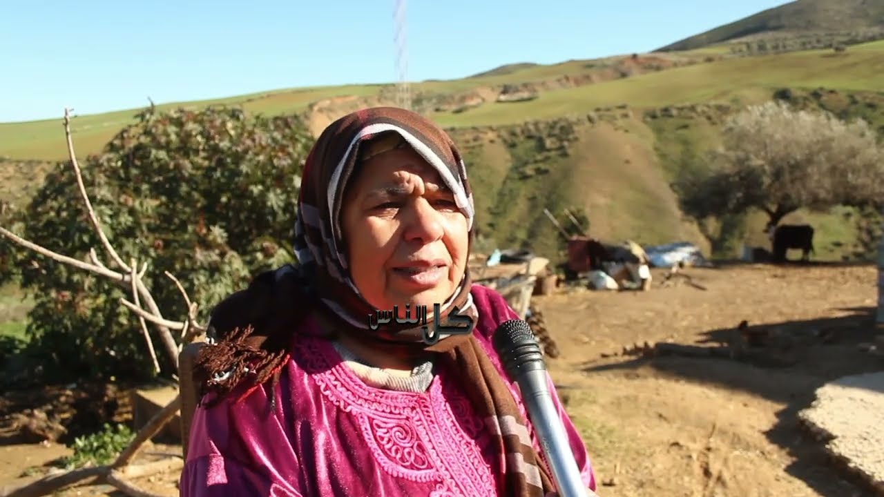 نبكي على زهري تعدى عمري نقاسي وظهري تقوس من هزان البيدون متاع الماء زوز كناين باش يهجو من قلة الماء