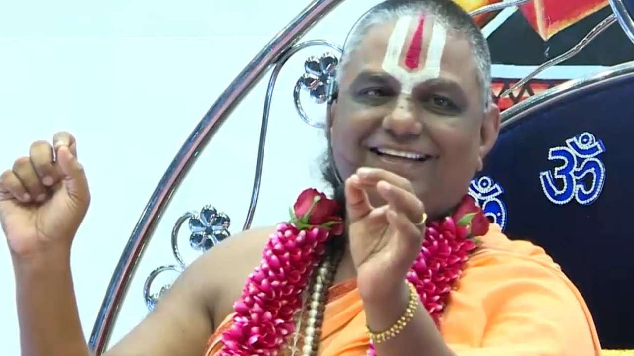    Jagadguru Narendra Maharaj Pravachan