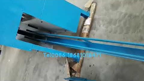 Coiling type zigzag spring making machine