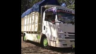 Pejuang rupiah .ojo gengsi.nek gengsi keluwen kembung weteng mati koe