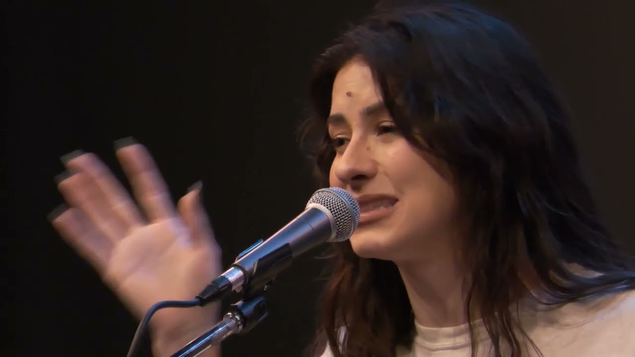 Kassi Ashton - Drive You Out Of My Mind | 98.7 The Bull | PNC Live Studio Session