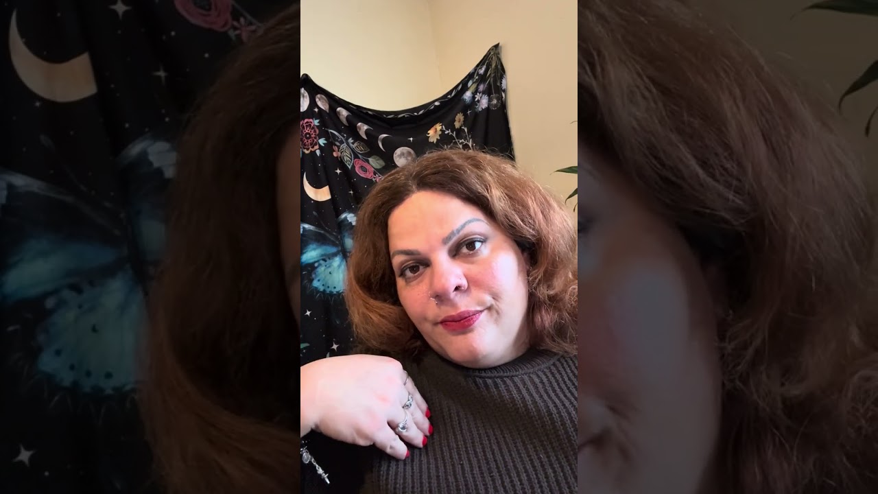 La Divina le llega transformacion espiritual 🧿❤️🥰🦋El Divino tiene Dudas😔👿Feliz Año 2026 ,Los amo ❤️