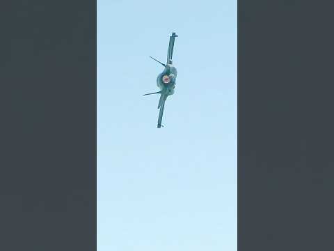 F-35A turn &