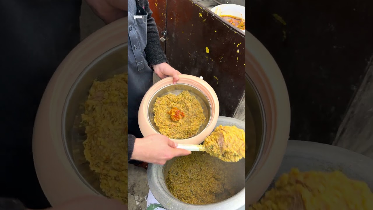 Charsadda k Zaiq e Dar Motay Chawal | Full Of Shredded Beef | Rajjar Bazar Peshawar 