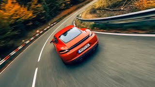 Mit unserem PORSCHE CAYMAN GTS 4.0 der Sonne entgegen.