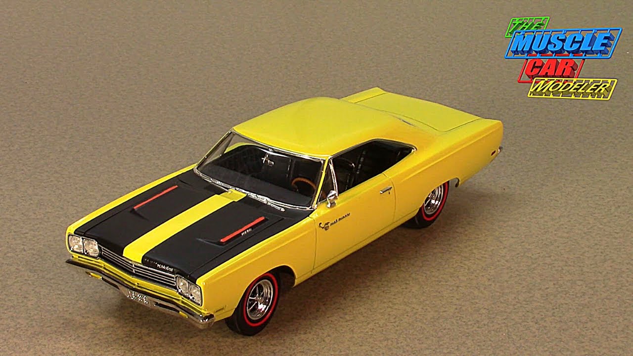 Jo-Han 1969 Plymouth 426 Hemi Road Runner Build - YouTube