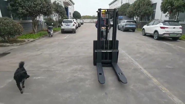 Ride-On Counterbalance Electric Pallet Stacker