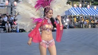 サンバ 【dance motion & beautiful costume of samba】 - YouTube