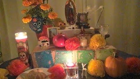 SassEkrafts ASMR An Altar for Linda | Altar de Muertos | Day of the Dead Altar | With Music