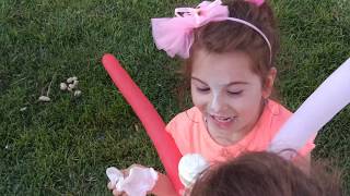 Hüma Ve Hira Yakalamaca Oyunu Oynarken 3 Tane Dondurma Düştü Eğlenceli Çocuk Videosu Funnykid