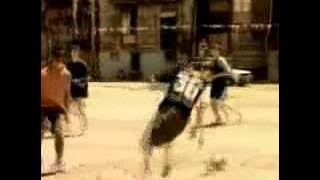 SHAKIRA WAKA WAKA  LIONEL MESSI