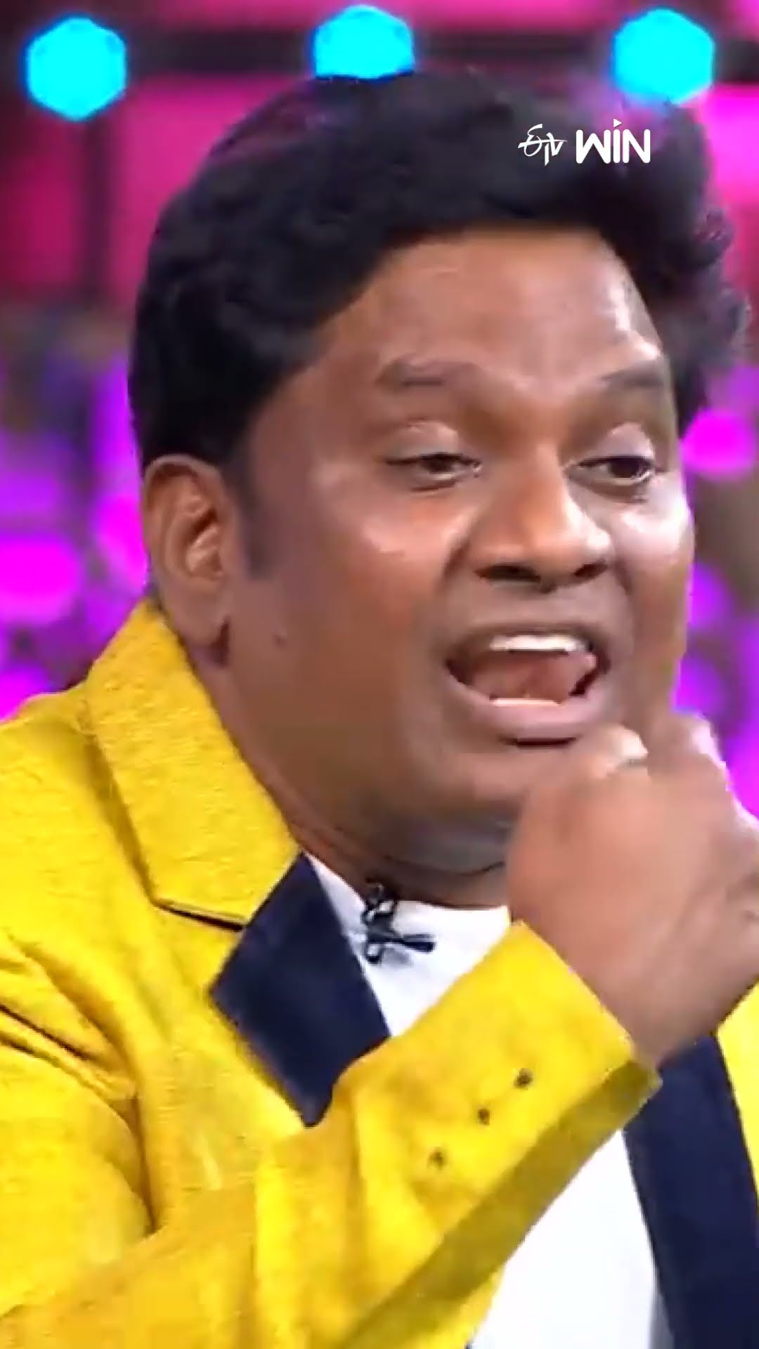 #shorts - వీళ్ళు ఎంత రిచ్ అంటే 24 క్యారెట్ గోల్డ్ బిస్కెట్ చాయ్ లో తింటారు..! #sridevidramacompany