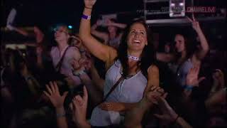 Dizzee Rascal - Holiday (live at Future Music Festival, 2011)