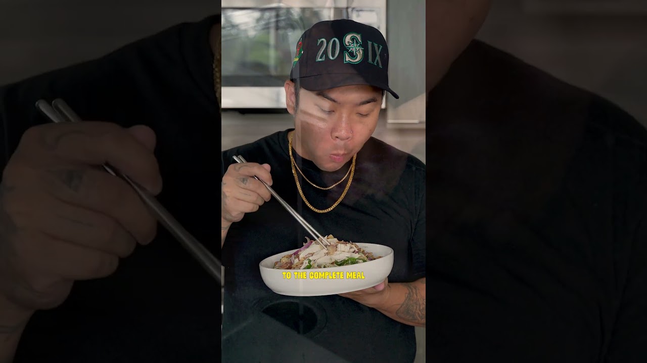 You can always find this Goi Ga/Chicken Salad at Vietnamese Parties!