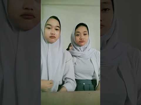 jilbab SMA gede ketat#goyangtiktok #tiktokjilbabgunungnonjol