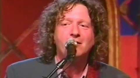 G. Tilbrook (Squeeze) - Untouchable/Tempted live plus bumpers - Kimmel June 2004