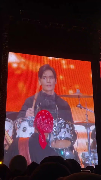 Tyo Nugros Nge-Drum 'Mistikus Cinta' Satu GBK Histeris di Konser Dewa 19 FT. All Stars #shorts
