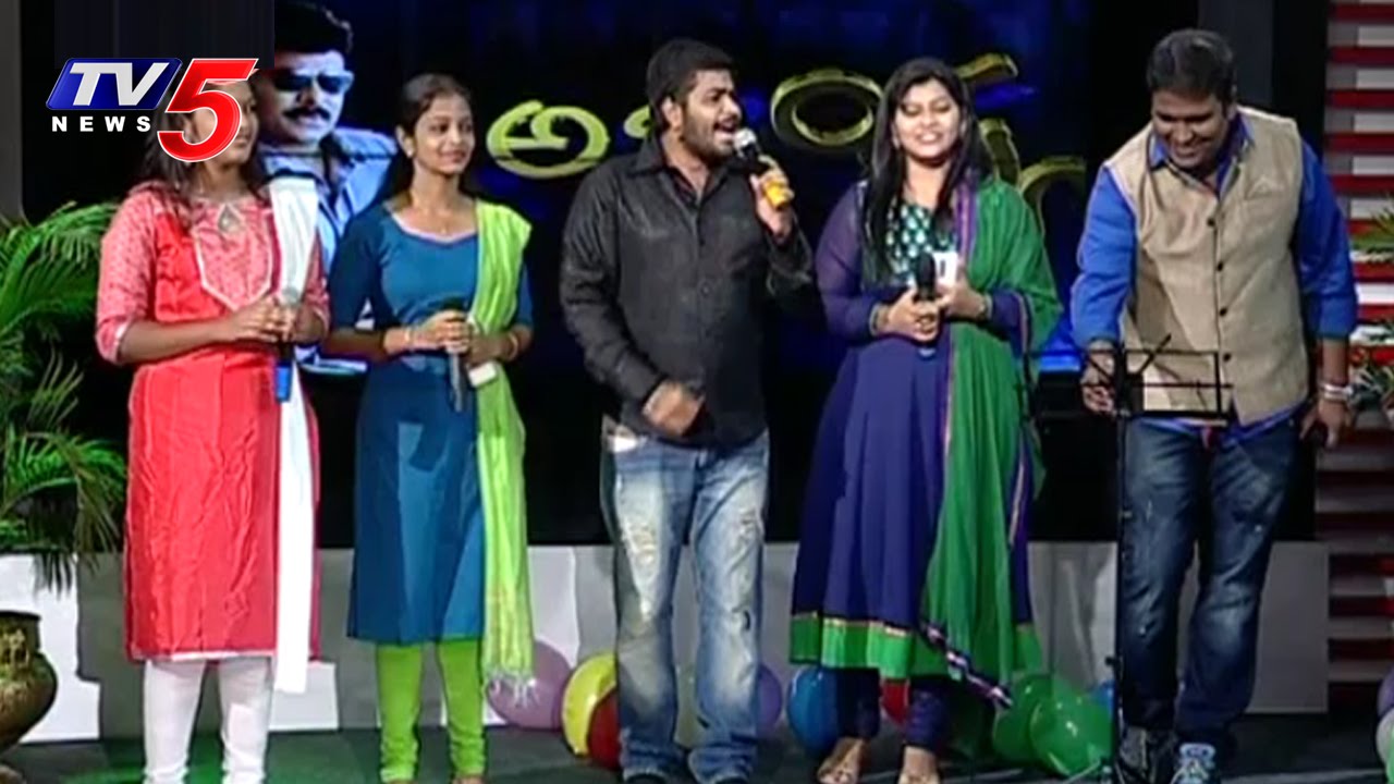 Singers Performed All Time Hit Songs From Chiranjeevi Movies : TV5 News