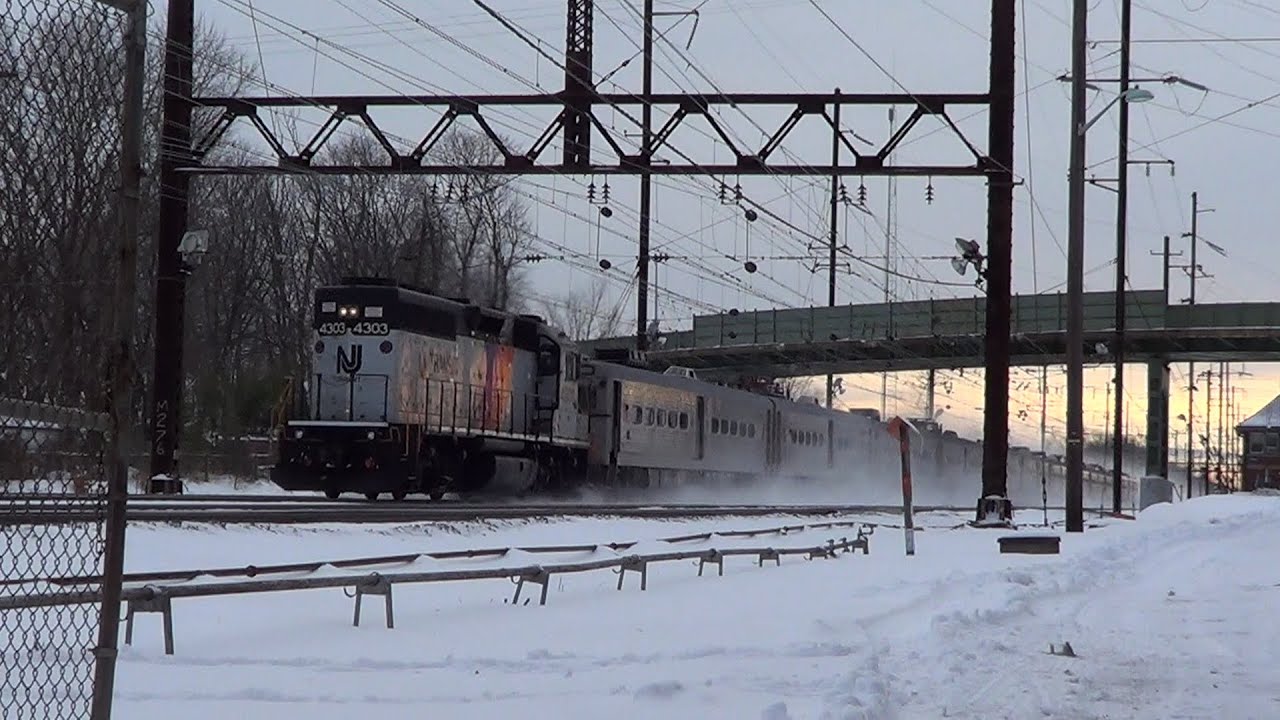 NJT GP40-2 in Notch 8, old meets new, Arrow III's and more!