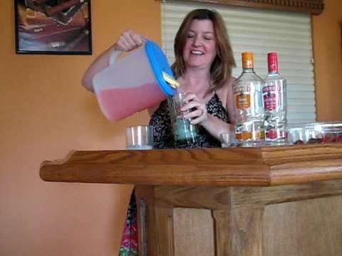 how-to:-make-a-vodka-lemonade