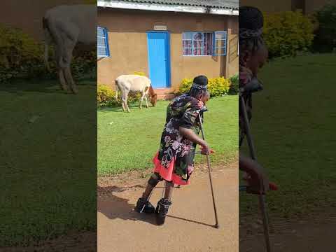 New callipers are improving my new walk. I'm very happy 😊