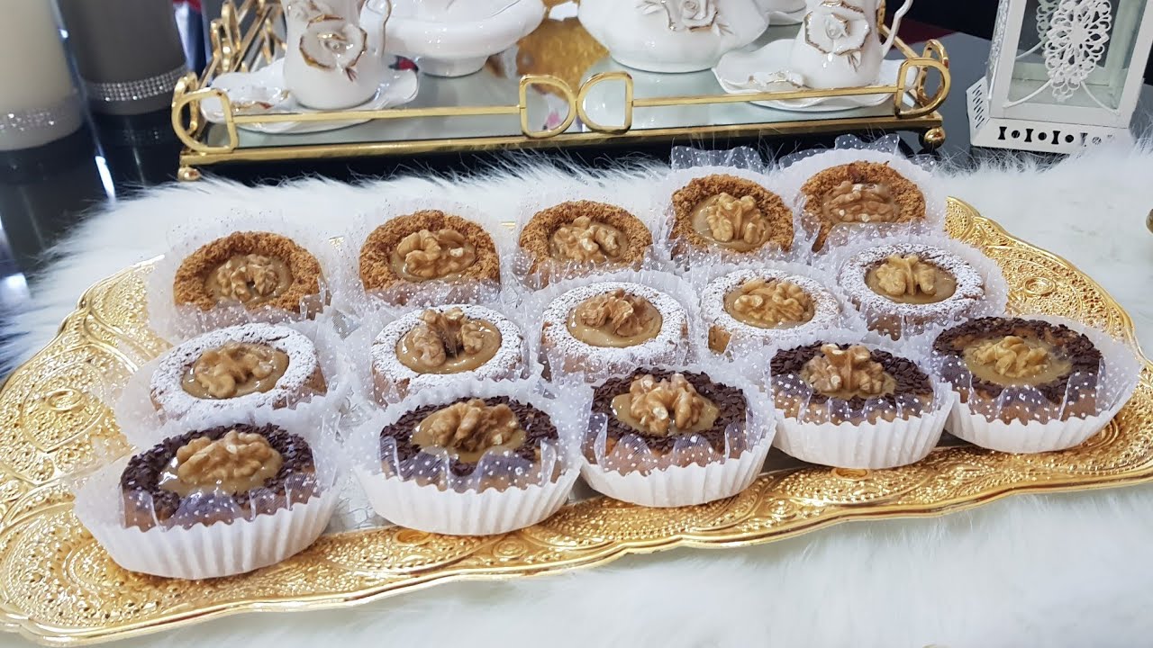 الحلوة الجافة الي حمرت وخضرت 😂🤭وجهي بيها قدام ضيوفي وطلبوا من الوصفة حلوة عين النمر سميرةdz