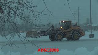 VOLVO L90H Loader Cleaning Up December 16 Snow