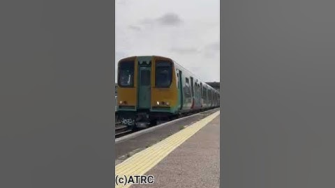 The Final Journey Of Class 313s 313210 + 313203 Pass Hove - 4/7/2023 - (c)ATRC