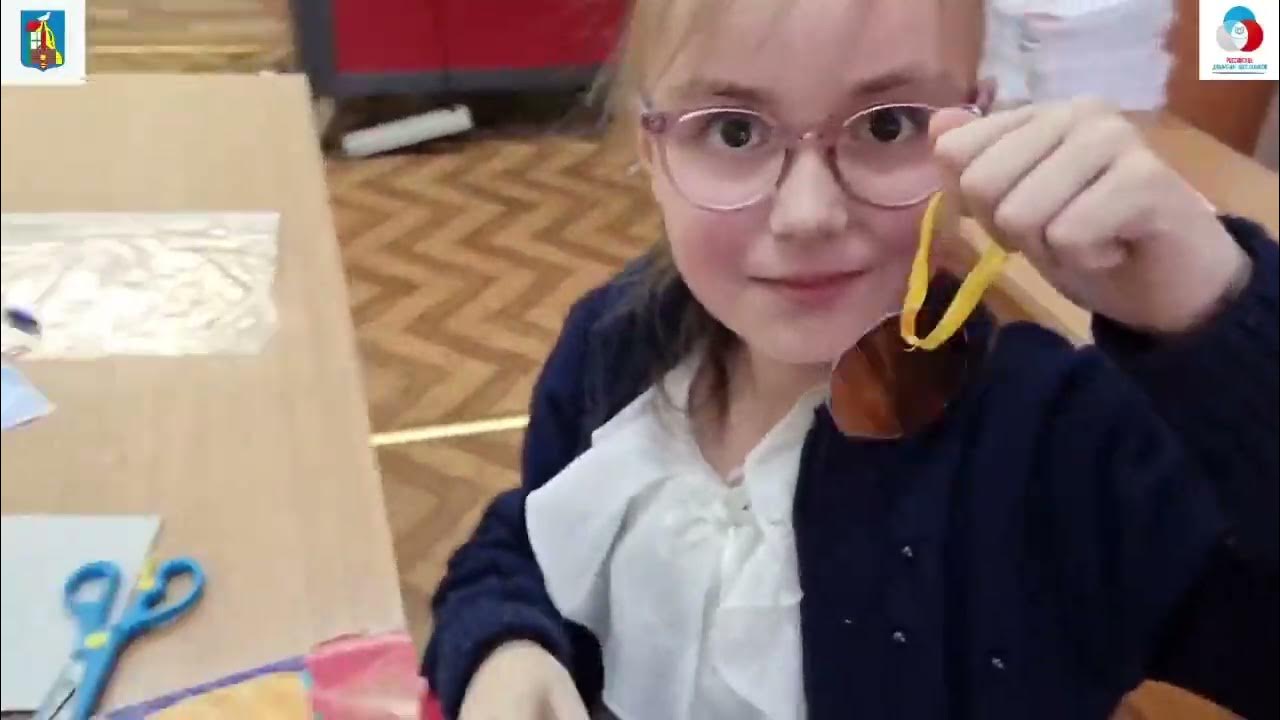 блокадный светлячок. значок светлячок в блокадном ленинграде. акция светлячок блокадный ленинград. светлячки памяти блокада ленинграда. акция светлячок блокадный ленинград.